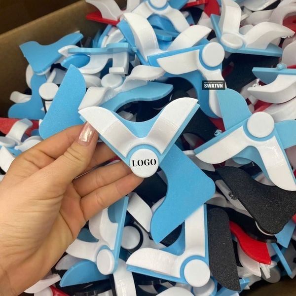 móc treo vợt in 3d