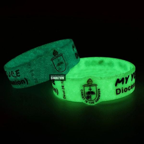 vòng tay cao su dạ quang