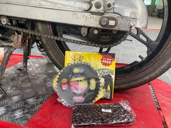 gia-bo-nhong-xich-xe-wave