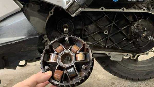 bi-noi-xe-tay-ga-bi-hu