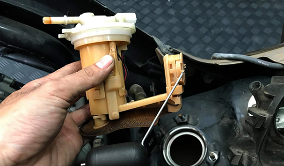 mô tơ bơm xăng xe vision