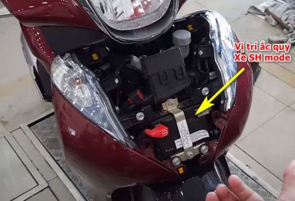 binh-ac-quy-xe-sh-mode-nam-o-dau