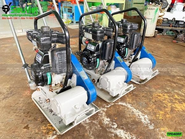 Máy đầm bàn 48kg Hitachi