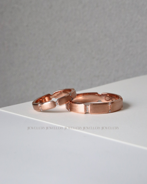 Vàng hồng 18K hợp với ai?