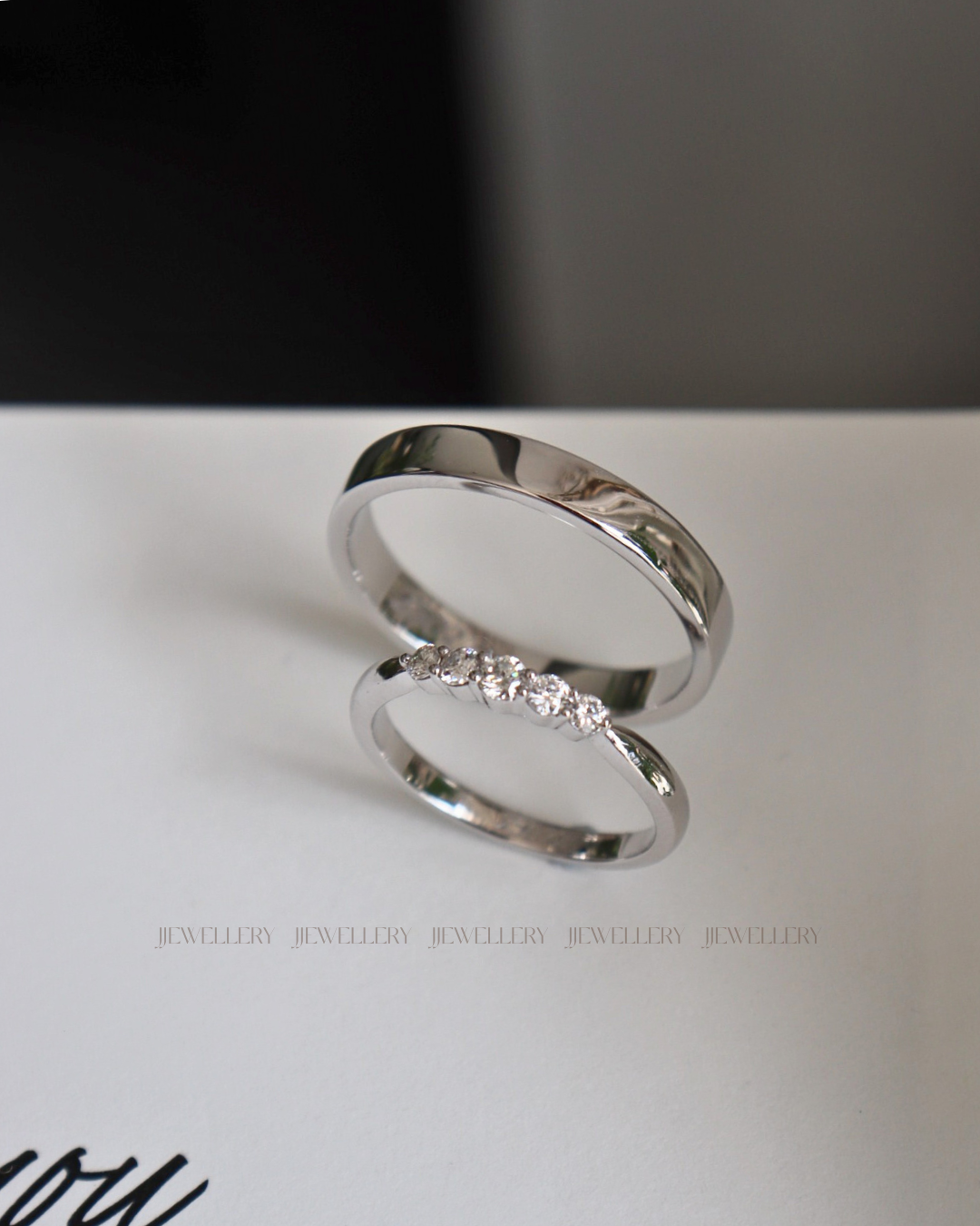 Showroom và tư vấn đặt nhẫn cưới theo yêu cầu tại JJewellery Quận 1 TP.HCM