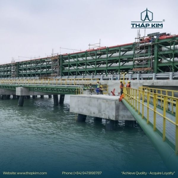 Tại Tháp Kim mọi đường hàn đều được thực hiện bởi đội ngũ thợ hàn 6G