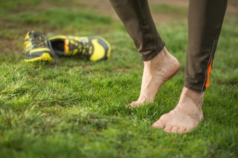 Đau ngón chân cái khi chạy bộ