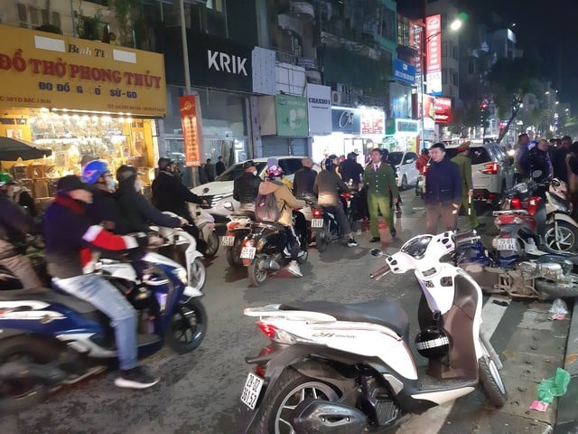 Trách nhiệm bồi thường khi xảy ra tai nạn giao thông trong trường hợp dừng đỗ xe