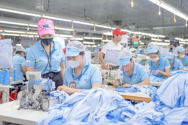 GM Chịu Lỗ 6 Tỉ USD Để Điều Chỉnh Chiến Lược Đầu Tư Vào Xe Điện