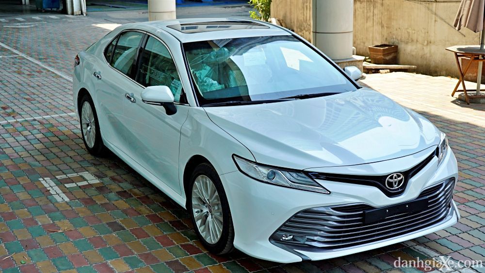 Doanh số sedan hạng D tiếp tục giảm mạnh trong tháng 8.2025