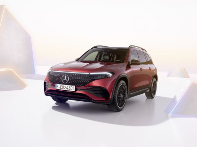 Người dùng so sánh VinFast VF 8 và Mercedes-AMG G 63: Ưu nhược điểm qua trải nghiệm thực tế