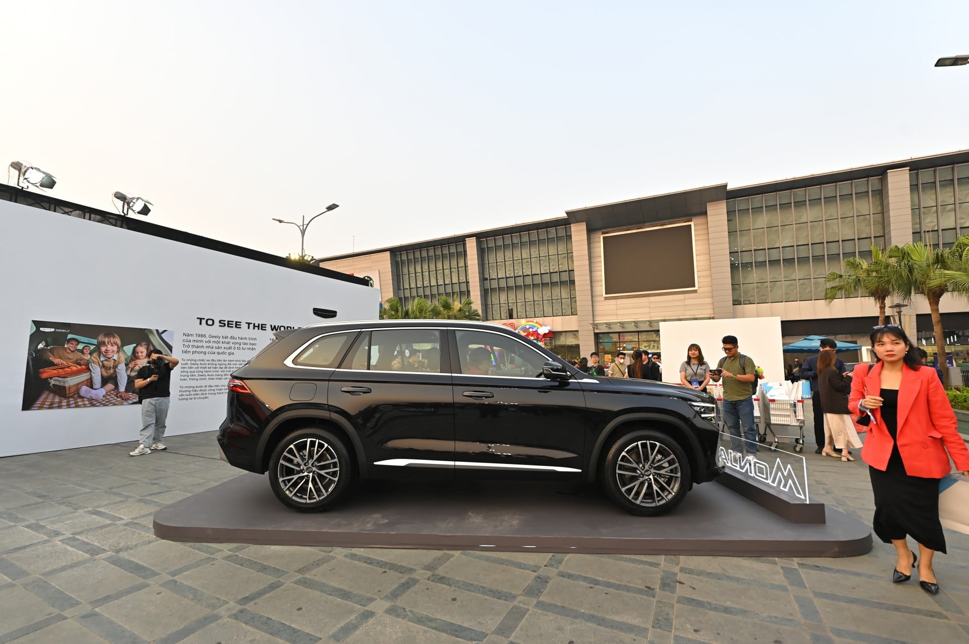 Geely Monjaro: Giảm Giá Chóng Mặt Chỉ Sau Một Tháng Lăn Bánh