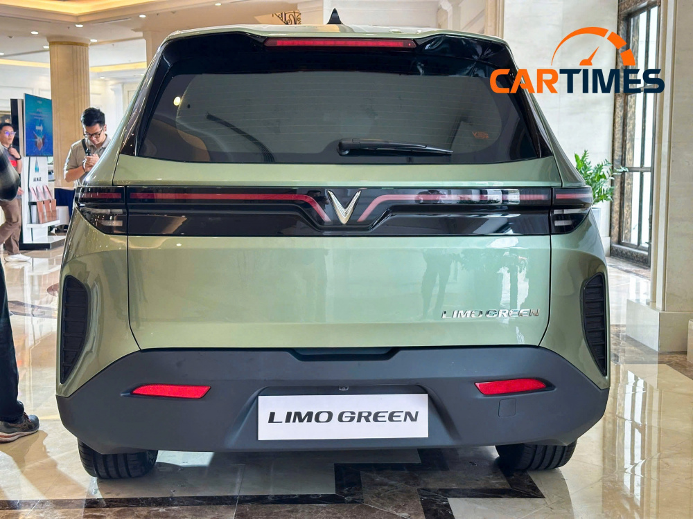VinFast Ra Mắt Mẫu Xe Limo Green Với Kiến Trúc Điện - Điện Tử Zonal E/E