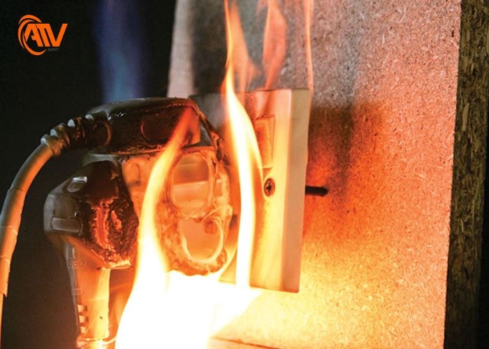 Đám cháy loại E là nguy cơ điện giật