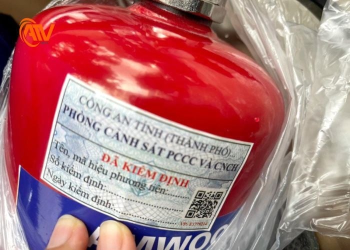 Không sử dụng bình không có nhãn mác