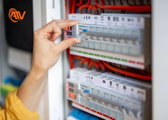 Cắt nguồn điện khi có cháy