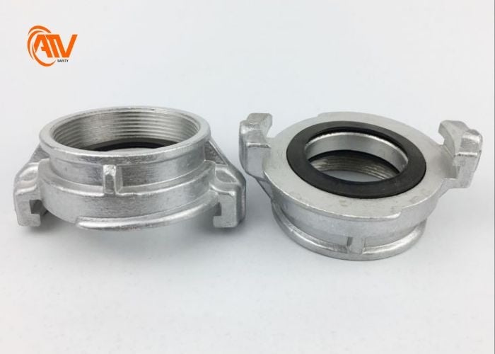 Khớp nối và phụ kiện đi kèm trong cấu tạo lăng vòi chữa cháy