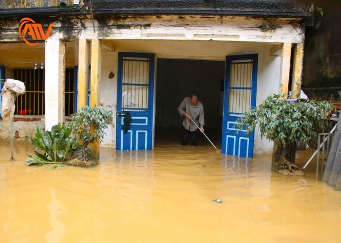 Kiểm tra và đảm bảo an toàn trước khi bắt đầu dọn dẹp sau bão