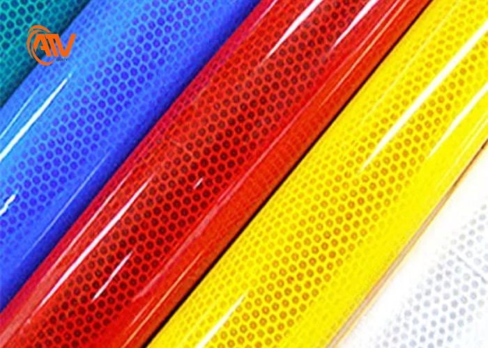 Decal phản quang phù hợp với nhiều mục đích sử dụng khác nhau