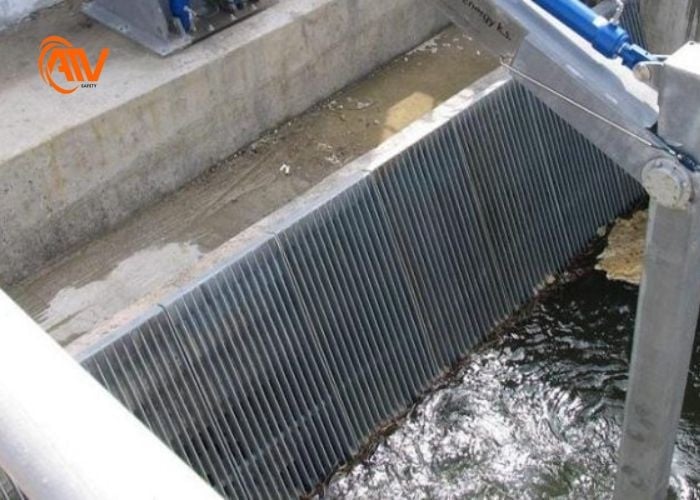 Xử lý nước thải bước 1