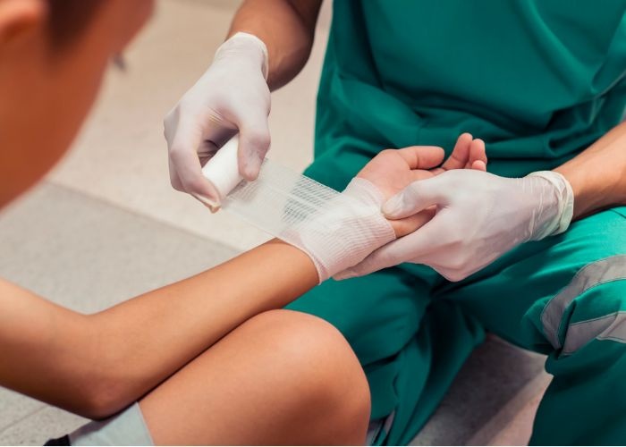 Sơ cứu bỏng sâu đúng cách