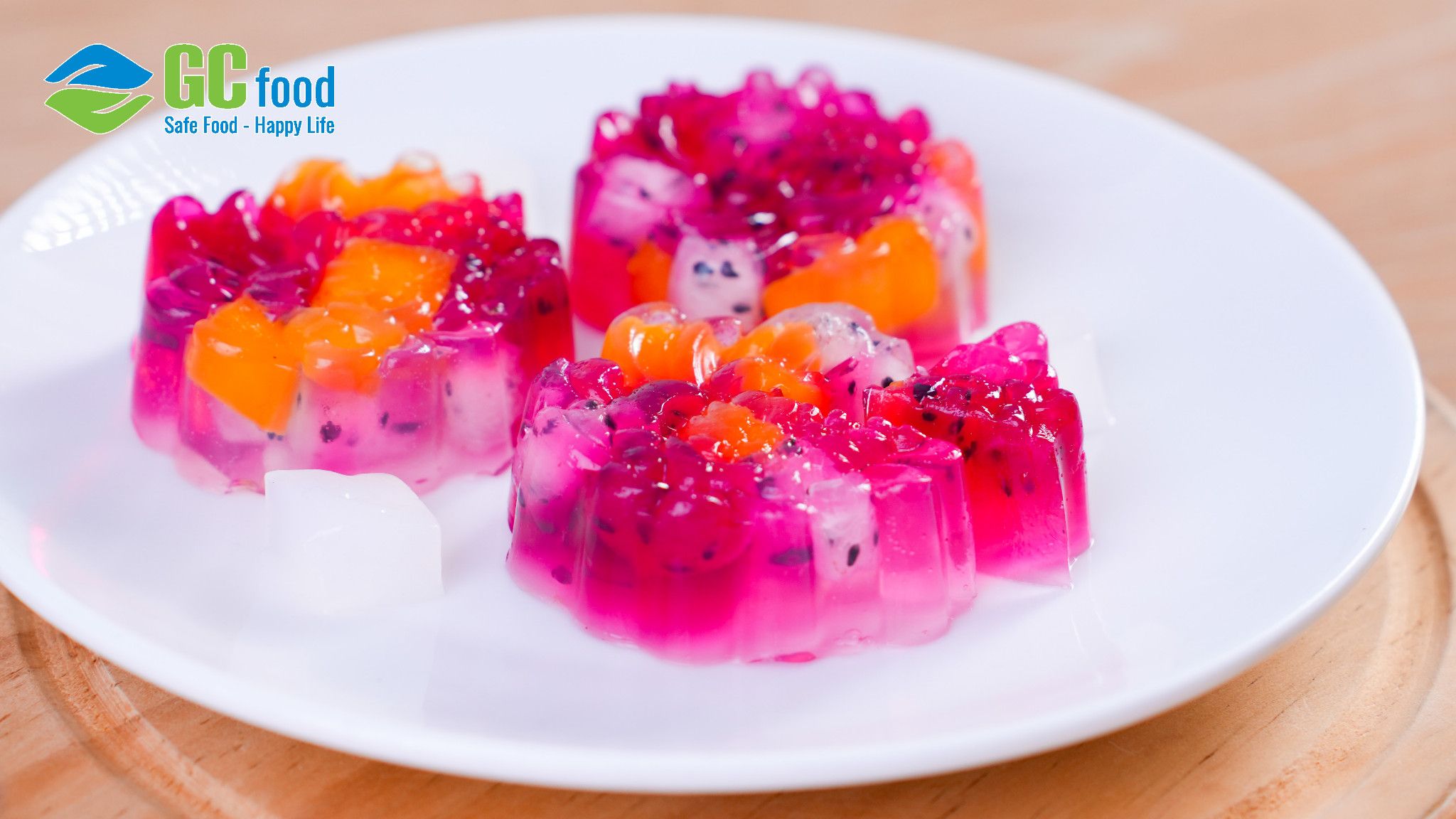 Cách làm thạch dừa hoa quả cơ bản rất đơn giản, chủ yếu là ta cần nắm tỉ lệ chuẩn.