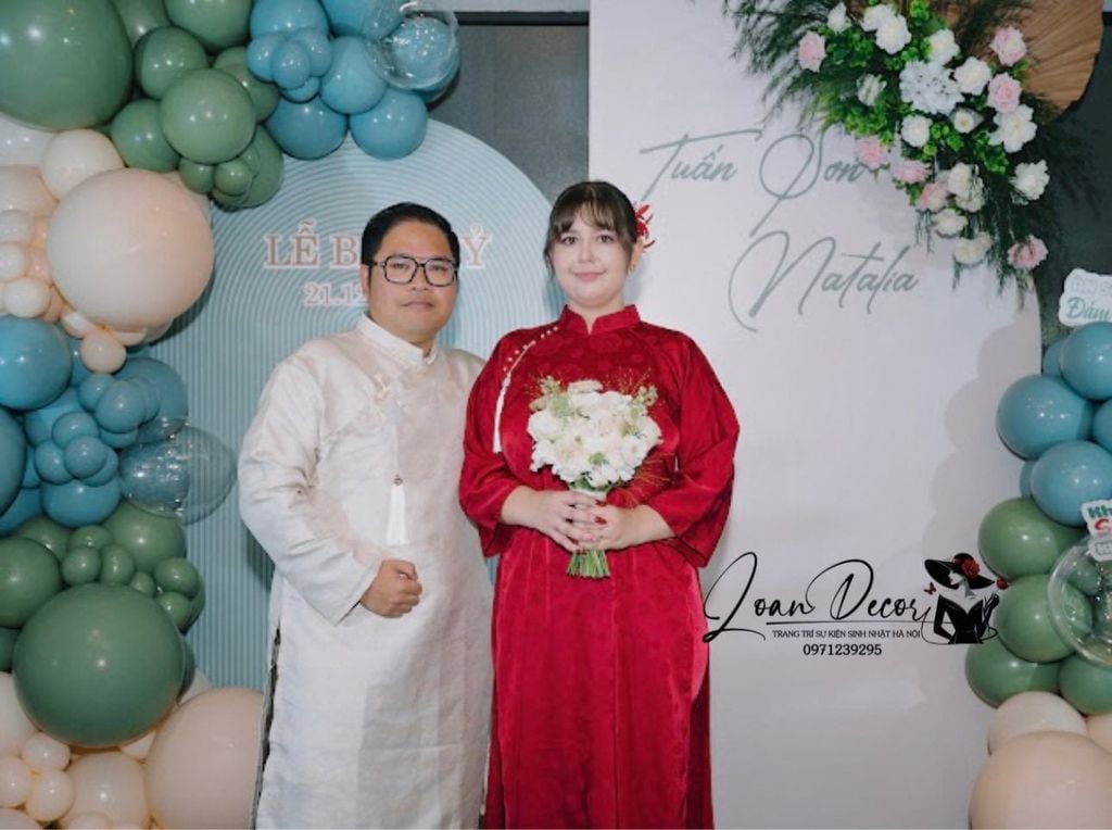 Trang phục tiệc báo hỷ