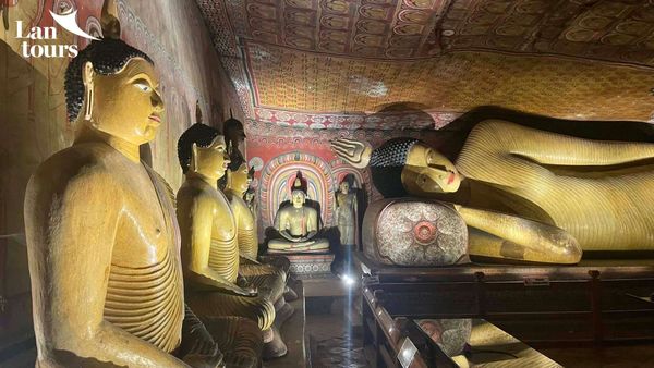 ĐỀN VÀNG DAMBULLA