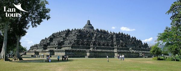 BOROBUDUR