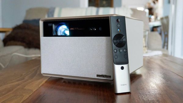 Xgimi Horizon Ultra là mã máy chiếu 4K UHD cao cấp của Xgimi