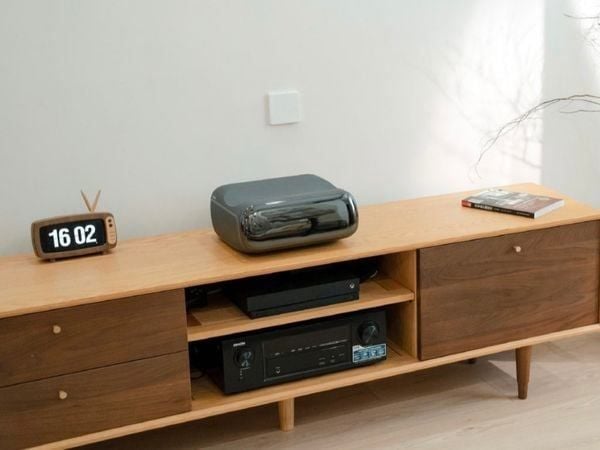 JMGO O2s Ultra được trang bị hệ âm thanh Dynaudio cao cấp