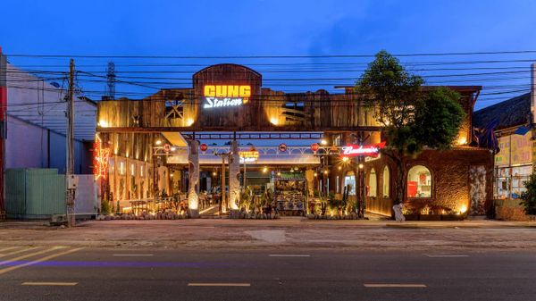 thiet-ke-nha-hang-phong-cach-sa-mac-cung-station-vac-design