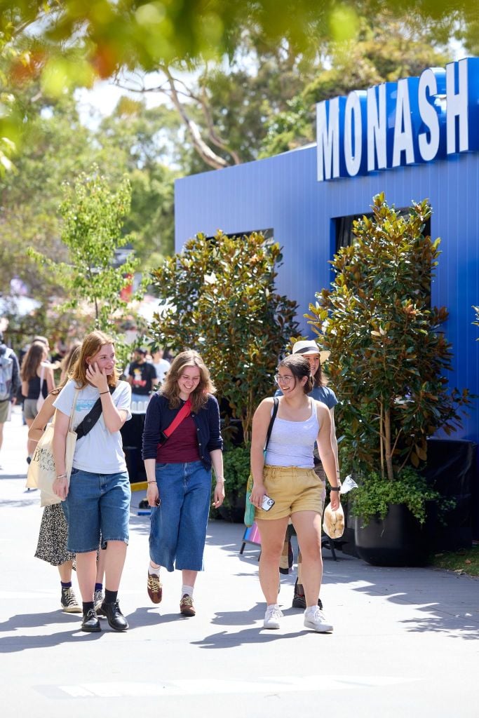 Lợi thế khi chọn du học Úc vào thời điểm Việt Nam tăng level 2 xét visa