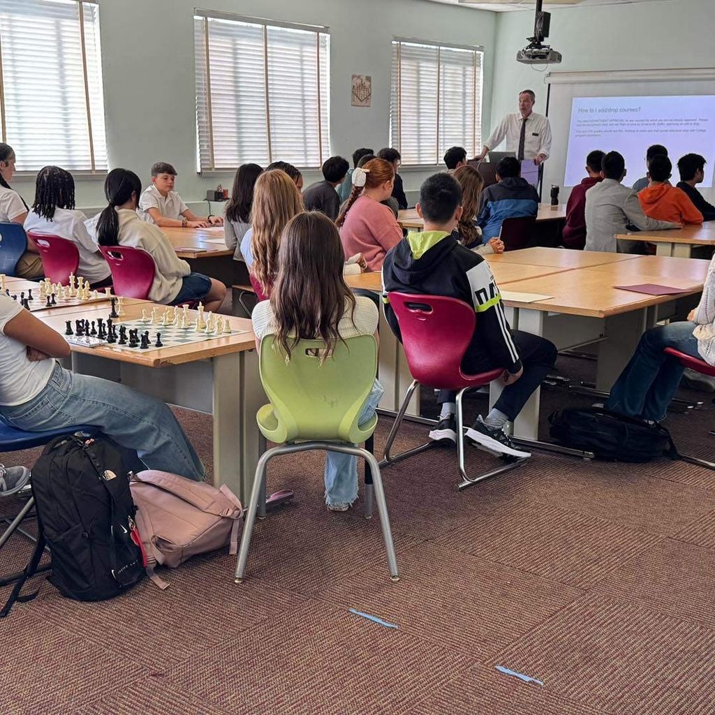 Du học Mỹ Kỳ Mùa Thu 2026 tại The MacDuffie School - Massachusetts