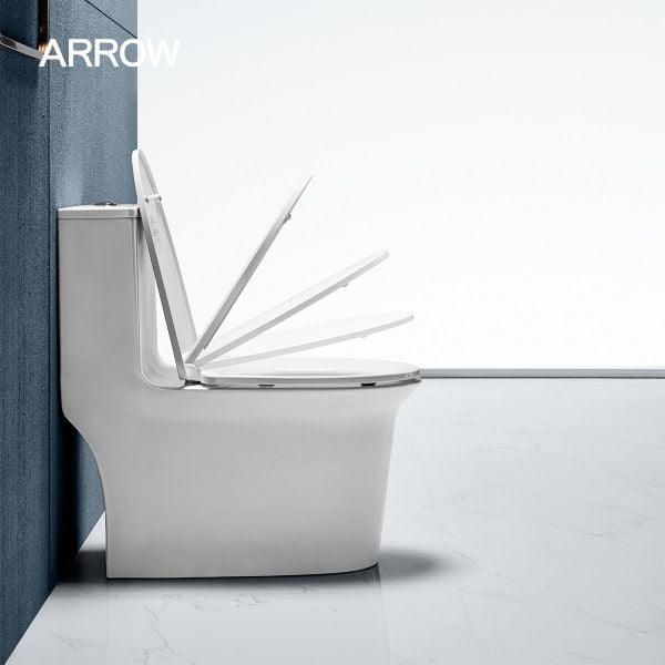Bồn cầu 1 khối ARROW AB1183UM với thiết kế nắp rơi êm không tiếng động.