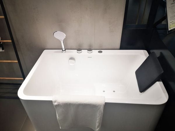 Bồn tắm massage sục khí từ thương hiệu Arrow Việt Nam