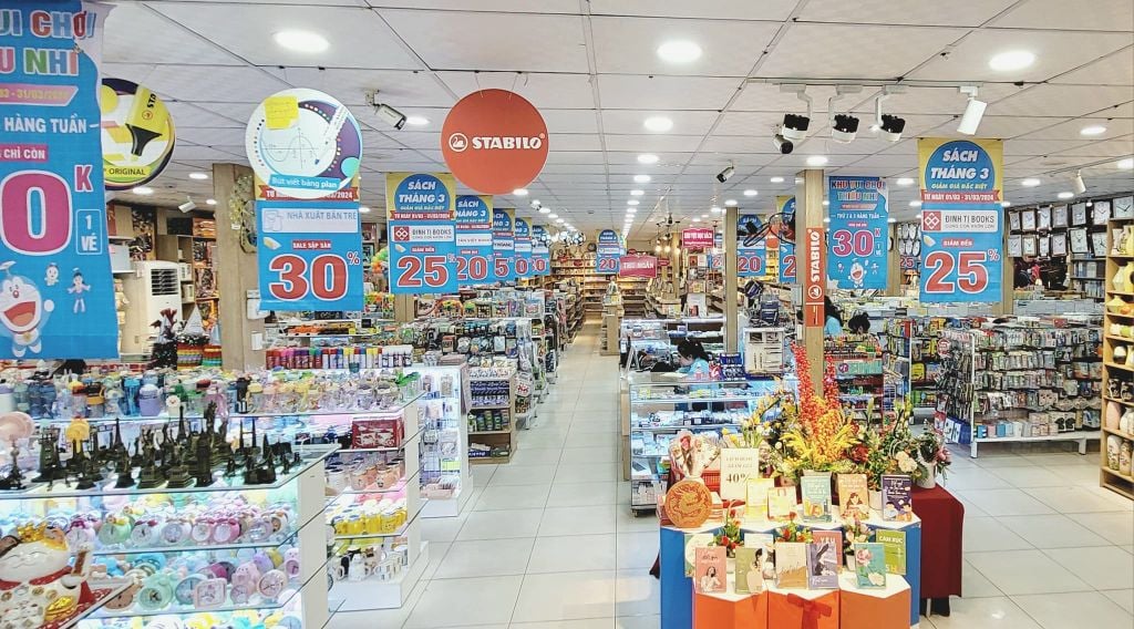 Nhà sách Bạch Đằng – Lê Đức Thọ