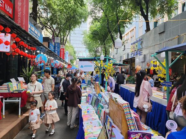 Đường sách Nguyễn Văn Bình Phường Sài Gòn