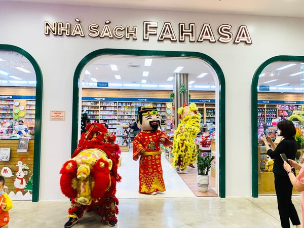 Nhà sách có bán văn phòng phẩm Bình Thạnh