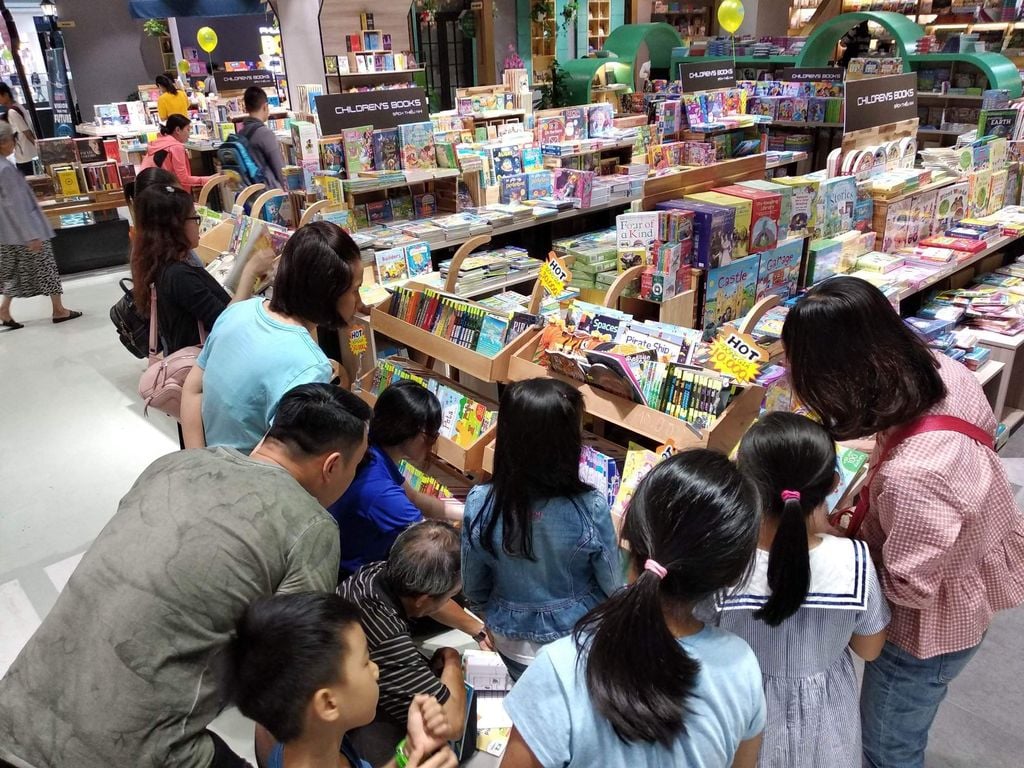 Mua văn phòng phẩm Quận 10