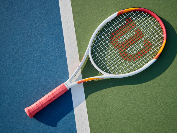 top-vot-tennis-danh-cho-nam-moi-bat-dau-choi-2025