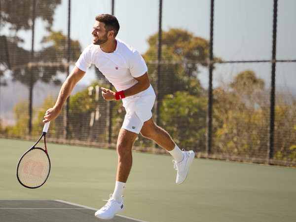 5-kieu-outfit-the-thao-nam-giup-ban-noi-bat-ma-van-thoai-mai