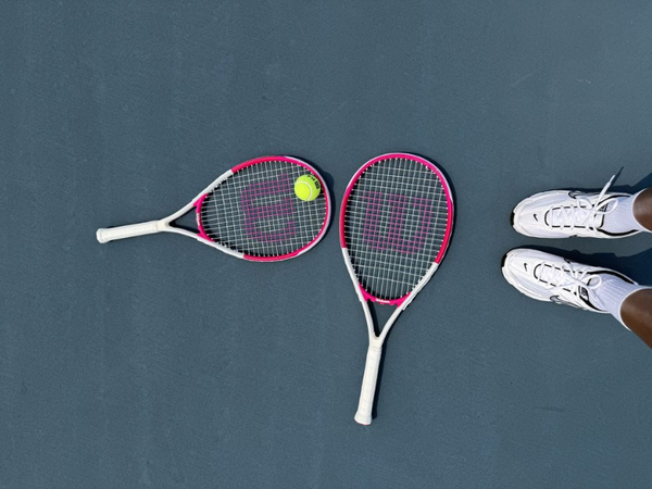 top-vot-tennis-wilson-mau-hong-duoc-yeu-thich-nhat-hien-nay