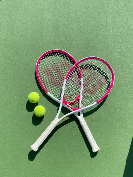 top-vot-tennis-wilson-mau-hong-duoc-yeu-thich-nhat-hien-nay