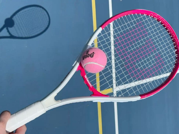 top-vot-tennis-wilson-mau-hong-duoc-yeu-thich-nhat-hien-nay