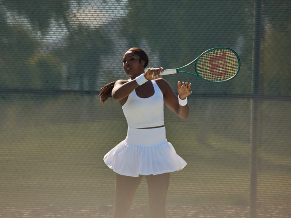 chan-vay-tennis-va-6-kieu-phoi-do-the-thao-cuc-cuon-hut