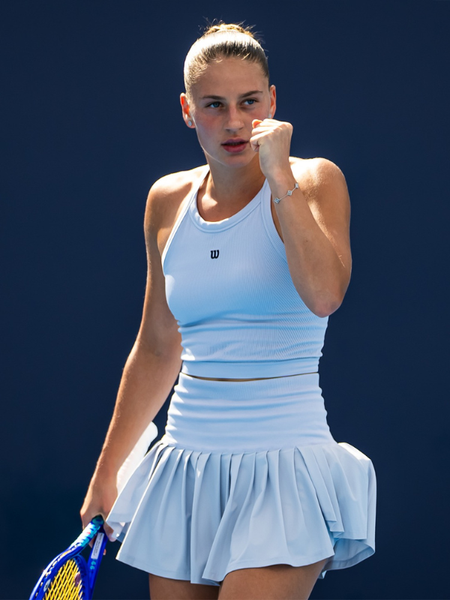 nang-tam-outfit-the-thao-voi-wilson