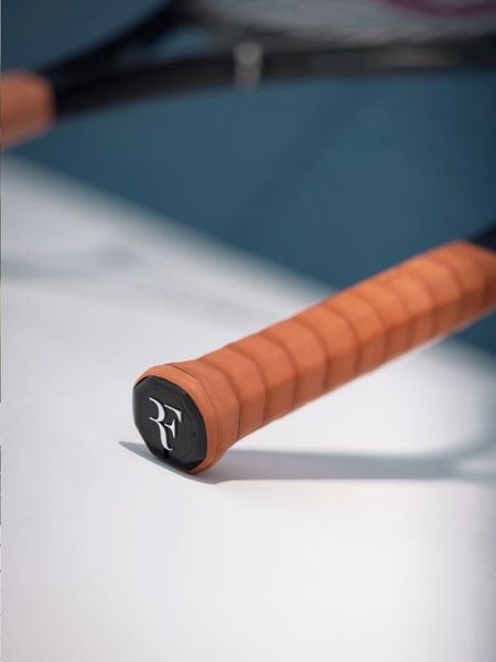 vot-tennis-rf-chinh-hang-dang-cap-federer-cho-nguoi-choi-nang-cao