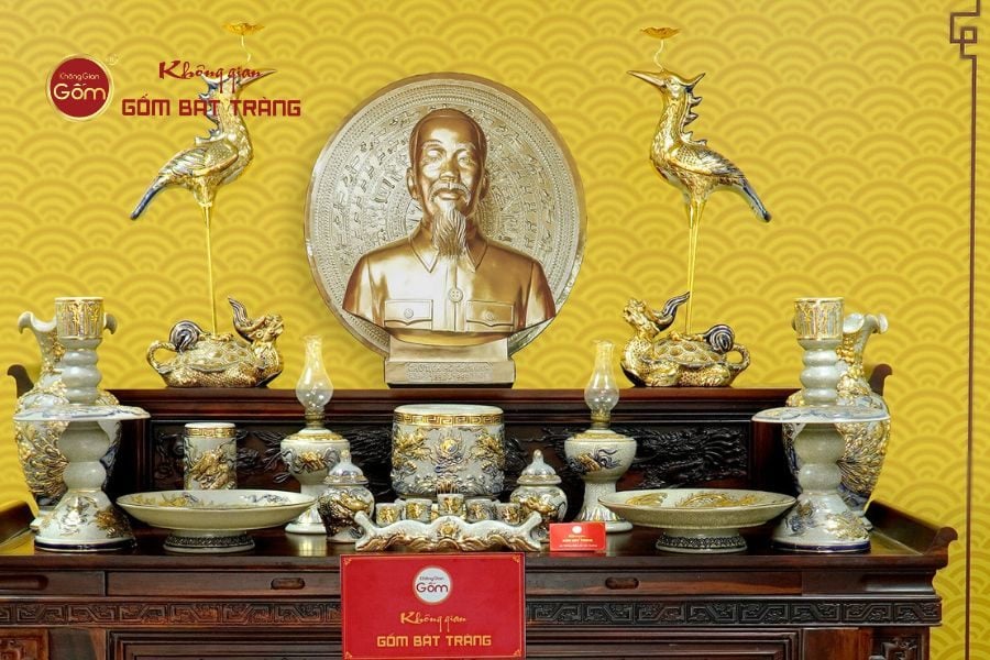 bo-do-tho-bac-ho-men-ran-ve-vang-khong-gian-gom-bat-trang