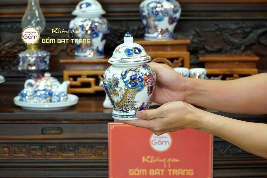 choe-tho-men-lam-ve-vang-hoa-tiet-doc-long-chau-ngoc